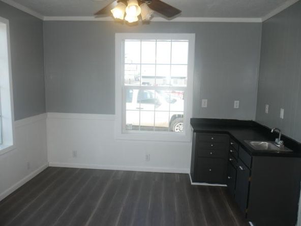 531 E Cleveland Ave, Monett, MO 65708